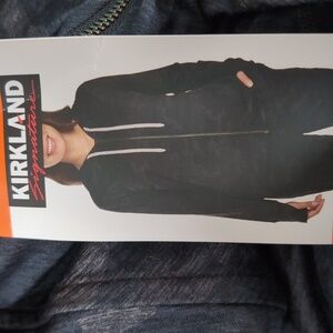 XL: Kirkland Signature Lightweight hoodie- Black camo